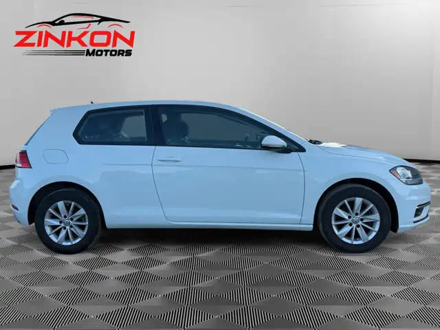 2018 Volkswagen Golf TRENDLINE | MANUAL | CLEAN CARFAX | CAR-PLA - Photo 6