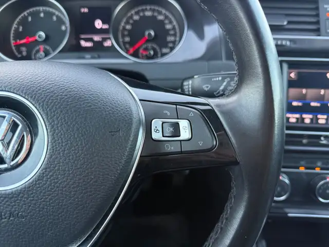 2018 Volkswagen Golf TRENDLINE | MANUAL | CLEAN CARFAX | CAR-PLA - Photo 17