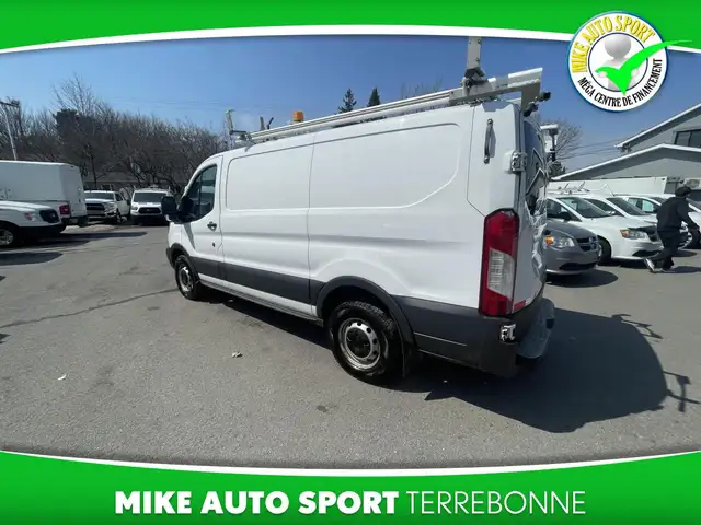 Ford Transit Cargo Van T-350 toit moyen 148 po PNBV de 9 500 lb - Photo 2