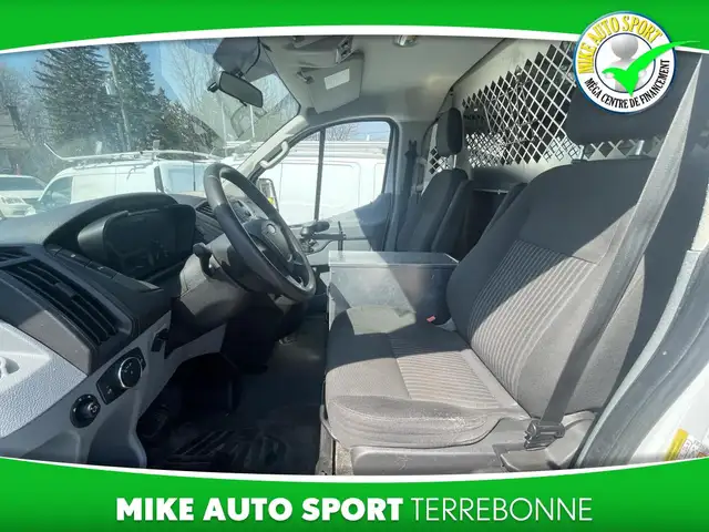 Ford Transit Cargo Van T-350 toit moyen 148 po PNBV de 9 500 lb - Photo 9
