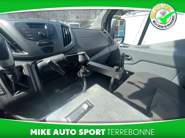 Ford Transit Cargo Van T-350 toit moyen 148 po PNBV de 9 500 lb - Photo 11