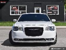 2018 Chrysler 300 300S RWD | SUNROOF | LEATHER | CERTIFIED - Photo 2