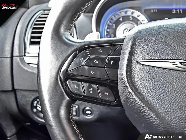 2018 Chrysler 300 300S RWD | SUNROOF | LEATHER | CERTIFIED - Photo 17