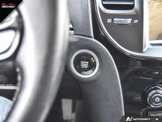 2018 Chrysler 300 300S RWD | SUNROOF | LEATHER | CERTIFIED - Photo 27