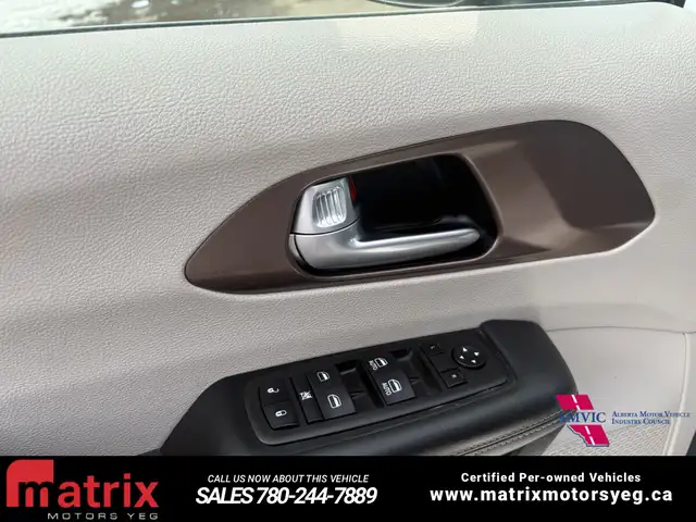 2024 Chrysler Grand Caravan SXT - Photo 11