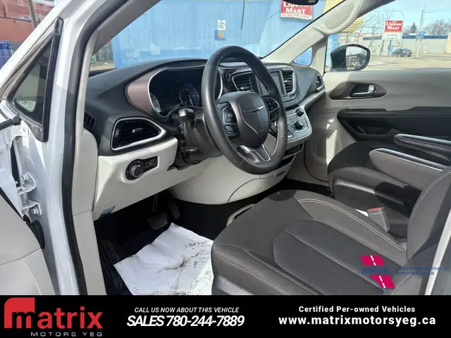 2024 Chrysler Grand Caravan SXT - Photo 12