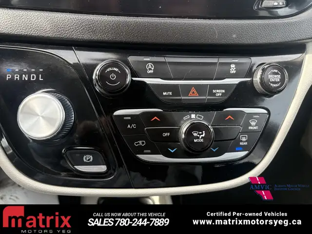 2024 Chrysler Grand Caravan SXT - Photo 16