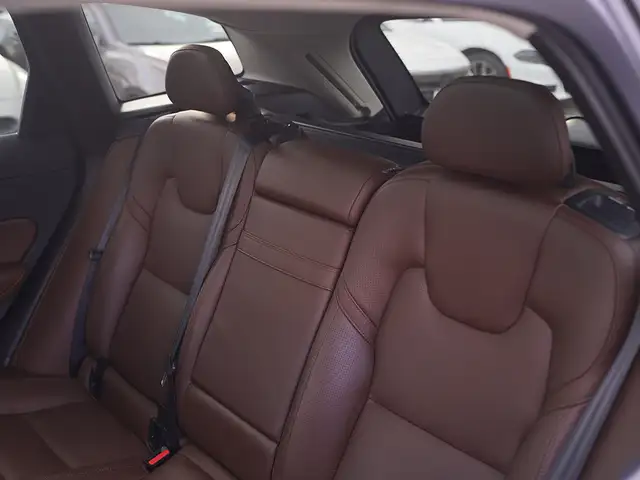 2019 Volvo XC60 T6 Inscription AWD, Sunroof, Alloy Wheels. - Photo 33