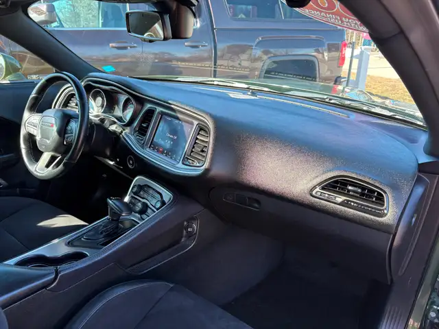 2019 Dodge Challenger Scat Pack 392 Sunroof! Remote Starter! - Photo 16