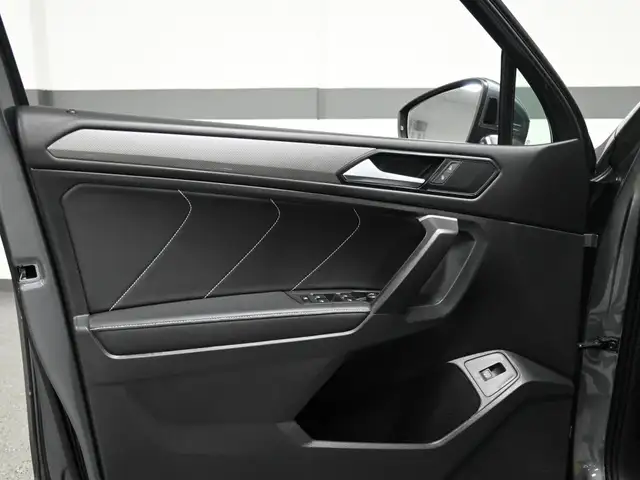 2024 Volkswagen Tiguan Comfortline No Accident Leather CarPlay A - Photo 11