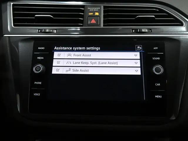 2024 Volkswagen Tiguan Comfortline No Accident Leather CarPlay A - Photo 17