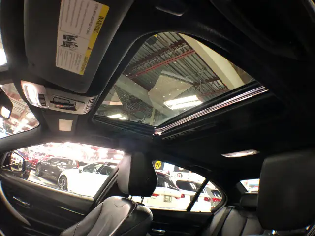 2018 BMW 3 Series 330e PLUG-IN HYBRID M-SPORT LEATHER SUNROOF NA - Photo 13