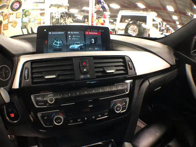 2018 BMW 3 Series 330e PLUG-IN HYBRID M-SPORT LEATHER SUNROOF NA - Photo 18