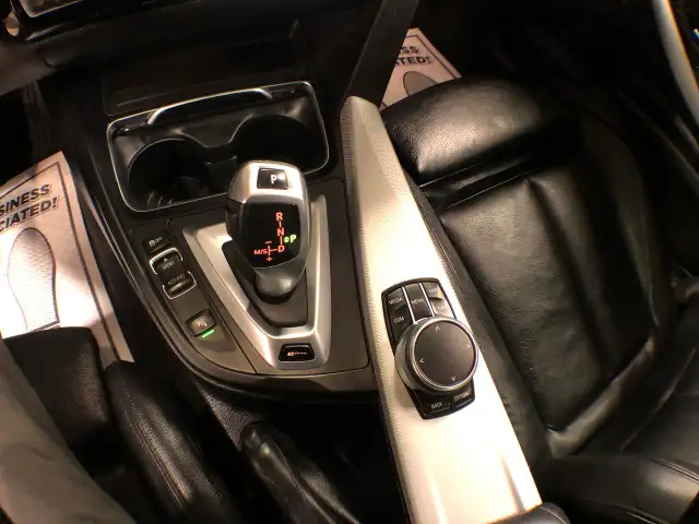 2018 BMW 3 Series 330e PLUG-IN HYBRID M-SPORT LEATHER SUNROOF NA - Photo 20