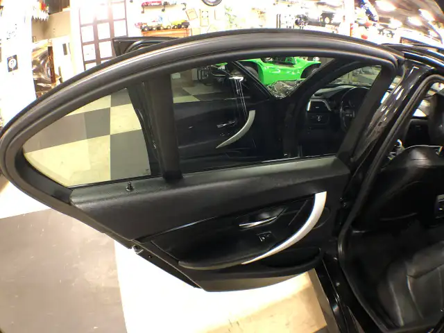 2018 BMW 3 Series 330e PLUG-IN HYBRID M-SPORT LEATHER SUNROOF NA - Photo 22