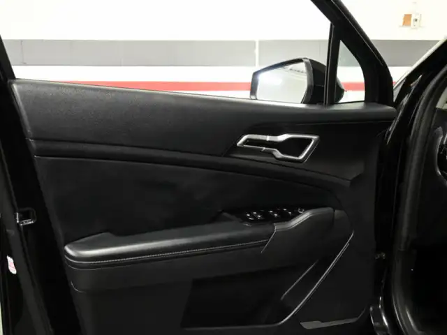 2023 Kia Sportage EX Panoramic Roof Leather Navigation Digital D - Photo 11