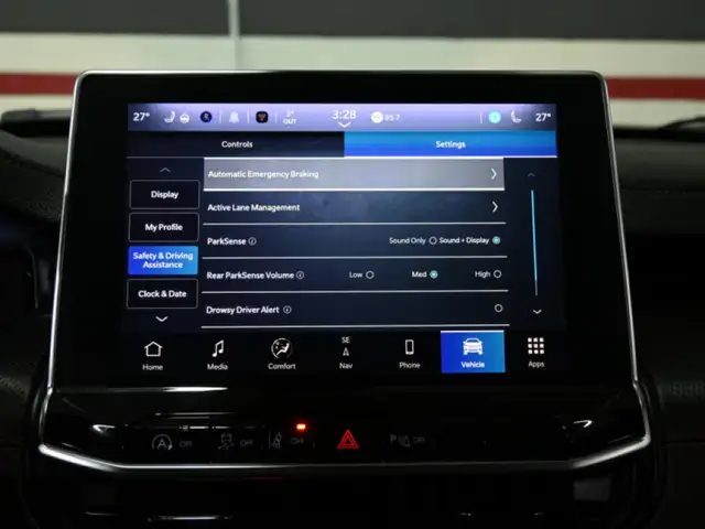 2024 Jeep Compass Trailhawk No Accident Leather Alpine Panoramic - Photo 18