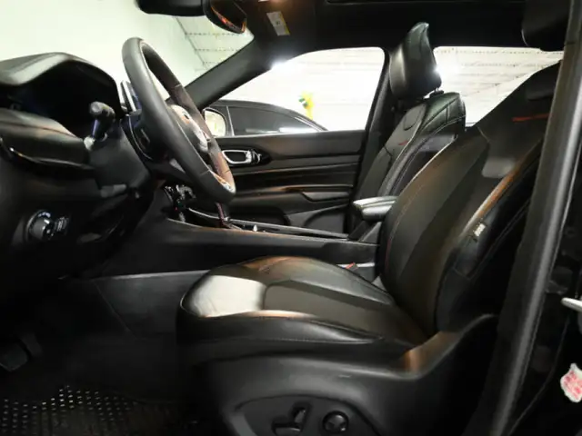 2024 Jeep Compass Trailhawk No Accident Leather Alpine Panoramic - Photo 27