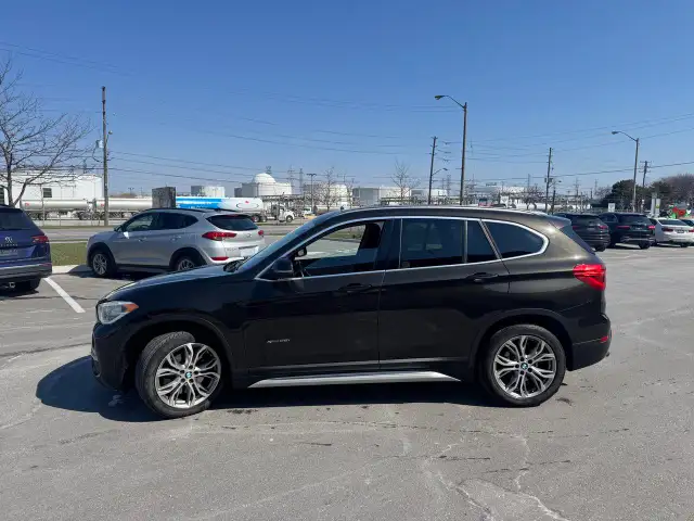 2017 BMW X1 XDRIVE PREMIUM PKG LEATHER PAN/ROOF NAVI CAMERA - Photo 4