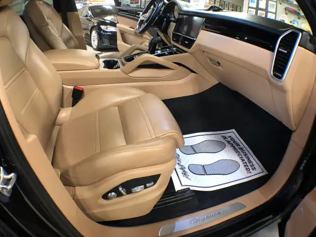2019 Porsche Cayenne AWD LEATHER PAN/ROOF NAVI B/SPOT L/ASSIST C - Photo 30