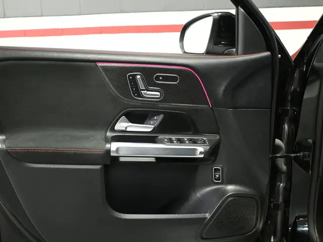 2023 Mercedes-Benz GLB 250 4MATIC No Accident AMG 360CAM Panoram - Photo 11