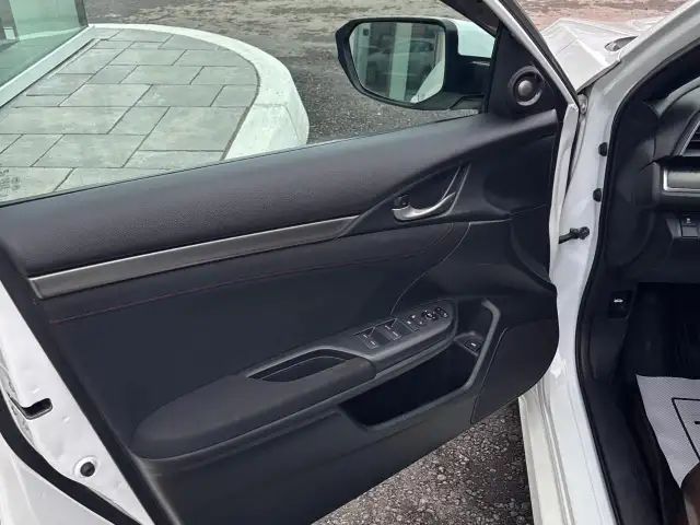 2017 Honda Civic Si Civic Si|Lots Of Service History| Financi... - Photo 10