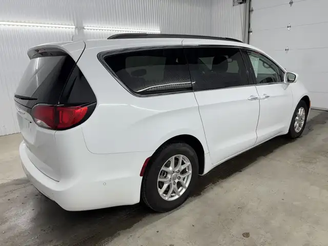 Chrysler Pacifica Touring 2020 à vendre - Photo 13