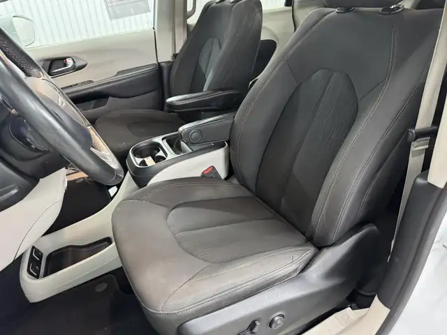 Chrysler Pacifica Touring 2020 à vendre - Photo 15