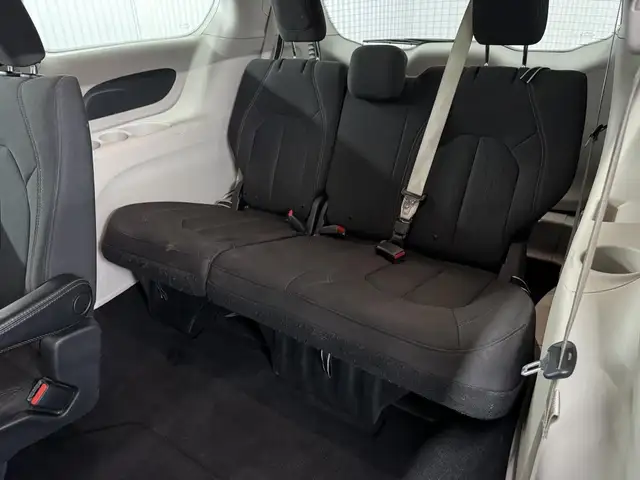 Chrysler Pacifica Touring 2020 à vendre - Photo 17