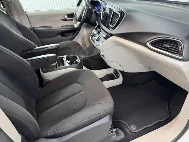 Chrysler Pacifica Touring 2020 à vendre - Photo 24