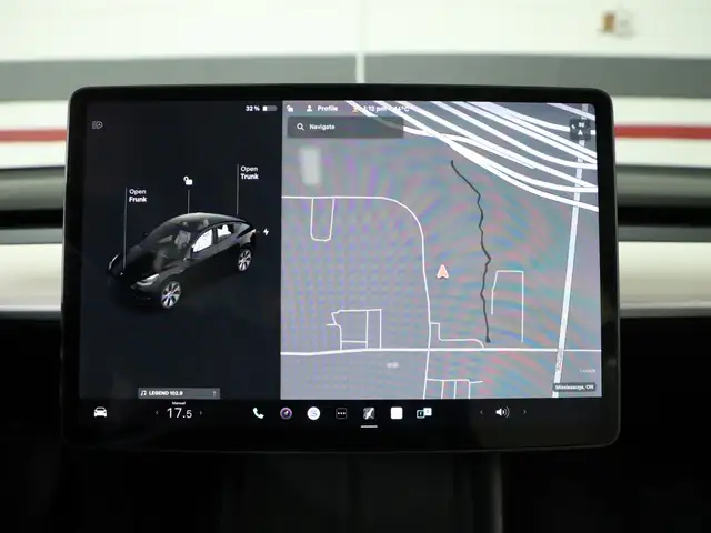 2022 Tesla Model Y Long Range No Accident White interior Dual Mo - Photo 13