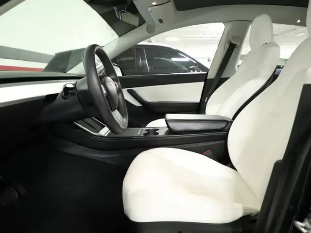 2022 Tesla Model Y Long Range No Accident White interior Dual Mo - Photo 25