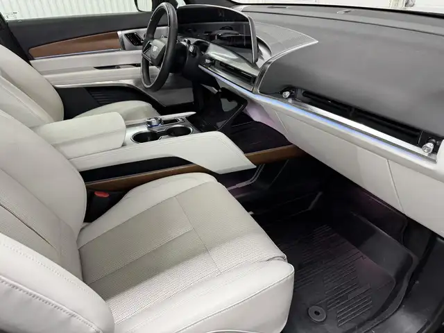 Cadillac VISTIQ Luxury 2026 à vendre - Photo 24