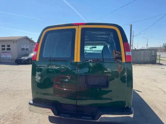 2019 Chevrolet Express Cargo Van V6, NEWER TIRES, RUNS GREAT, CE - Photo 4