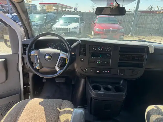2019 Chevrolet Express Cargo Van V6, NEWER TIRES, RUNS GREAT, CE - Photo 11
