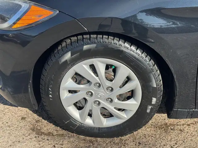 2017 Hyundai Elantra LE, WELL MAINTAINED, WARRANTY, CERTIFIED - Photo 16