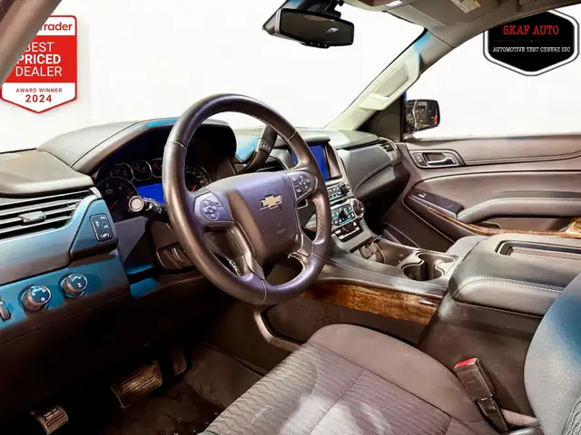 2018 Chevrolet Suburban 8 PASSENGER! 4X4! ONE OWNER! 2ND SET OF - Photo 15