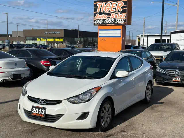 2013 Hyundai Elantra GL, AUTO, 4 CYL, GREAT ON FUEL, WARRANTY, C