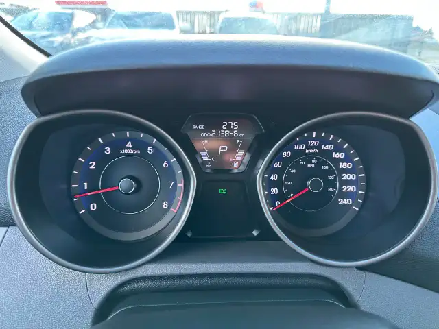 2013 Hyundai Elantra GL, AUTO, 4 CYL, GREAT ON FUEL, WARRANTY, C - Photo 15