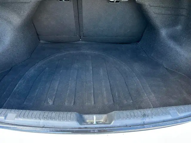 2013 Hyundai Elantra GL, AUTO, 4 CYL, GREAT ON FUEL, WARRANTY, C - Photo 16