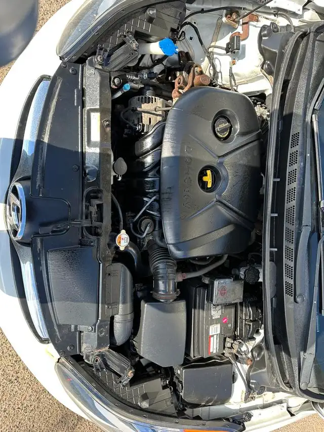 2013 Hyundai Elantra GL, AUTO, 4 CYL, GREAT ON FUEL, WARRANTY, C - Photo 18