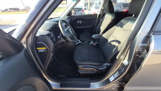 2014 Kia Soul EX  ECO, AUTO, LOW KMS, ONLY 35,000KMS, CERTIFIED - Photo 9