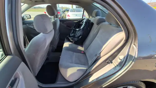 2005 Toyota Corolla CE, AUTO, SEDAN, 178KMS, 2 SET WHEELS, CERT - Photo 10