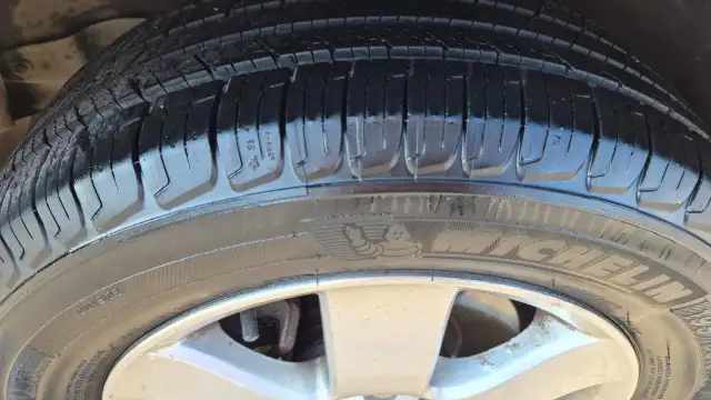 2005 Toyota Corolla CE, AUTO, SEDAN, 178KMS, 2 SET WHEELS, CERT - Photo 16