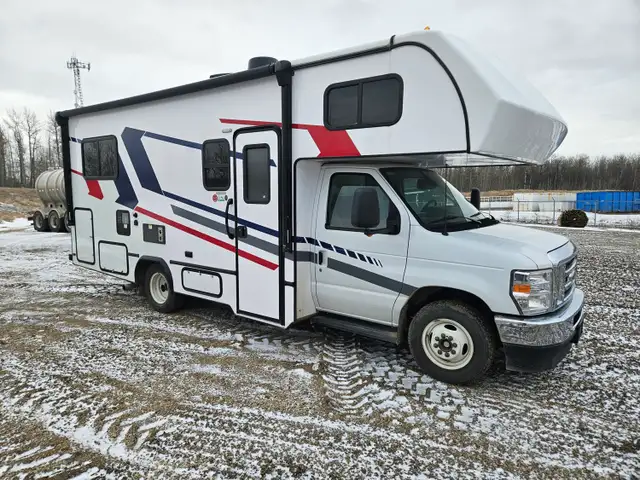 2025 Forest River 23 Ft Class C Motorhome 2350 - Photo 2