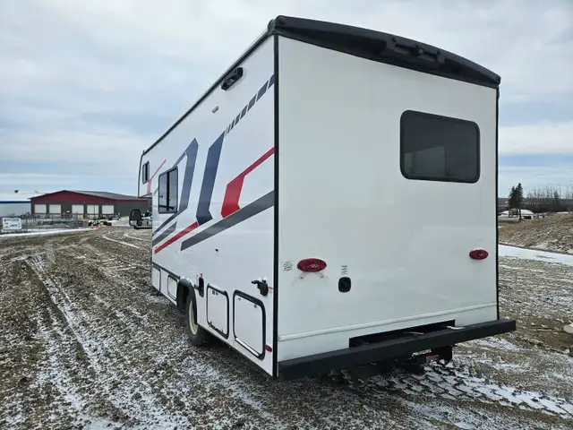 2025 Forest River 23 Ft Class C Motorhome 2350 - Photo 4