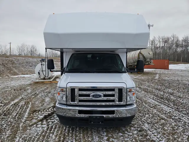 2025 Forest River 23 Ft Class C Motorhome 2350 - Photo 7