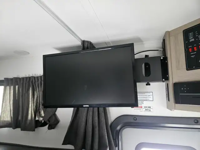 2025 Forest River 23 Ft Class C Motorhome 2350 - Photo 13