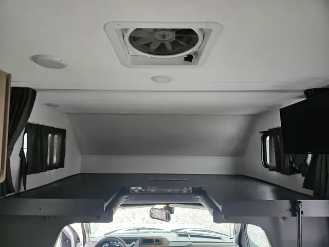 2025 Forest River 23 Ft Class C Motorhome 2350 - Photo 14
