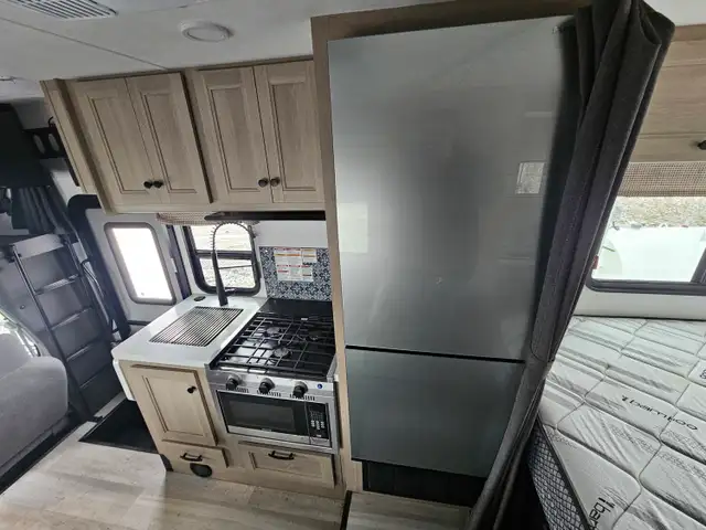 2025 Forest River 23 Ft Class C Motorhome 2350 - Photo 17